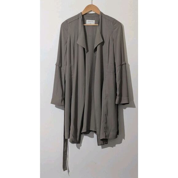 ARITZIA BABATON Quincey Jacket Womens Medium Beige Flowy Belted Trench Coat XS B - Picture 3 of 7
